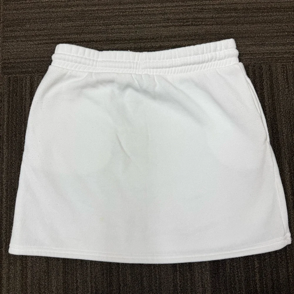 Love Streak White Drawstring Sweatshirt Like Fleece Skirt Pockets Summer Coverup
